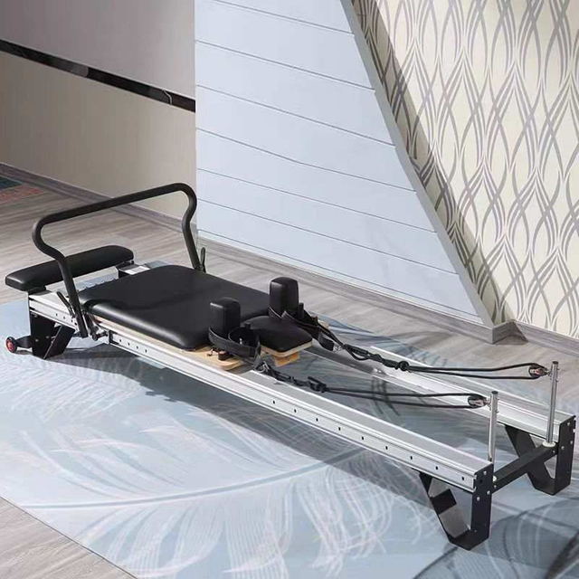 Cama de entrenamiento con núcleo de aleación de aluminio para Pilates MND-W26 | Sistema de 5 resortes | APTITUD MND
