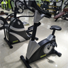 Bicicleta vertical comercial MND-CC03 | Espacio eficiente | APTITUD MND