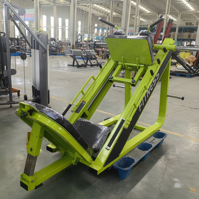 Máquina de sentadillas Hack y prensa de piernas MND-F58